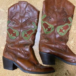 Ladies cowboy boots